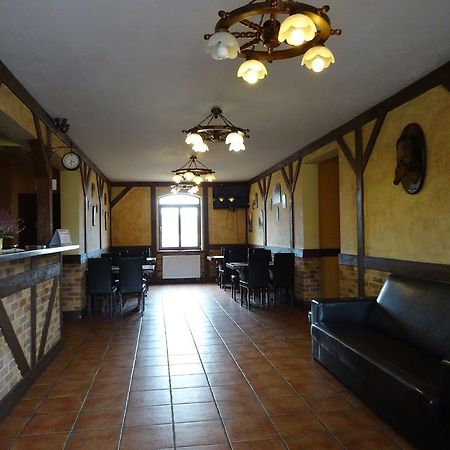 Hostel Milosz Grabowiec  Exteriör bild
