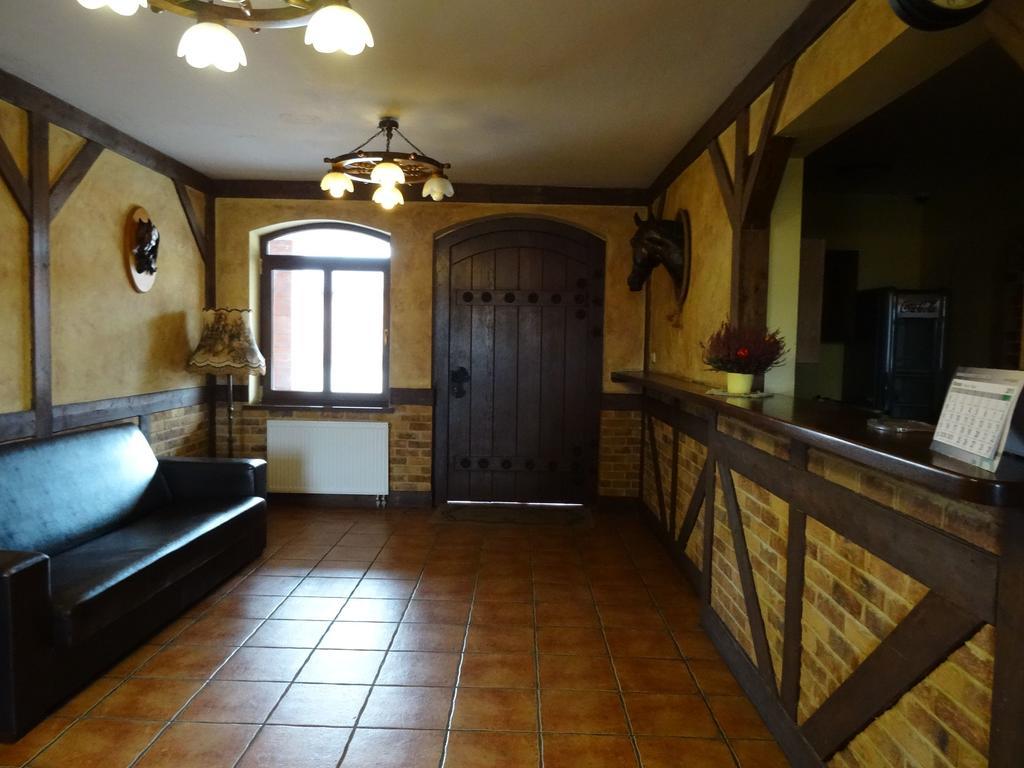 Hostel Milosz Grabowiec  Exteriör bild